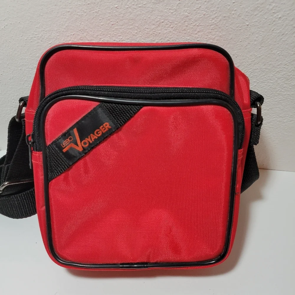 Lebo Voyager Camera bag with strap red and black